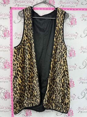 Vest Leopard Print Faux Fur Vest - Brown & Black furry soft vintage cheetah